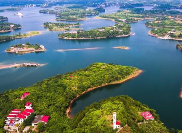 1.jpg 成都龍泉湖項(xiàng)目工程